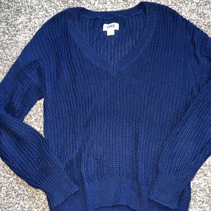 Women’s PINK v-neck knit sweater